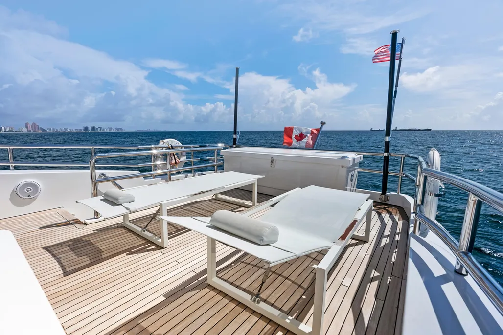 Yacht Photo 52